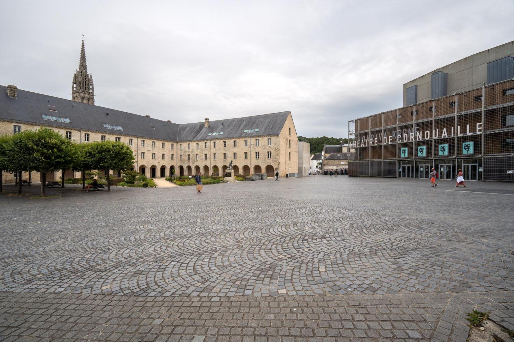 Residence St Marc - L'Art Deco - Centre Ville Quimper Exteriör bild